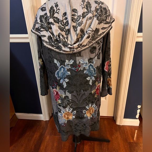 Johnny was Beautiful long hooded kimono sweater. LIKE NEW XL - Picture 3 of 6